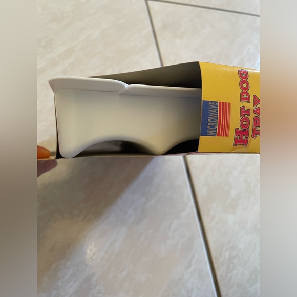 Microwave Hot Dog Tray With Bun Warmer - Picture 5 of 9